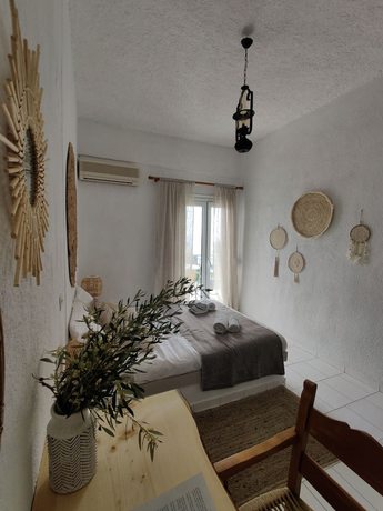 Imagen de la habitación del Hotel Achlia. Foto 6