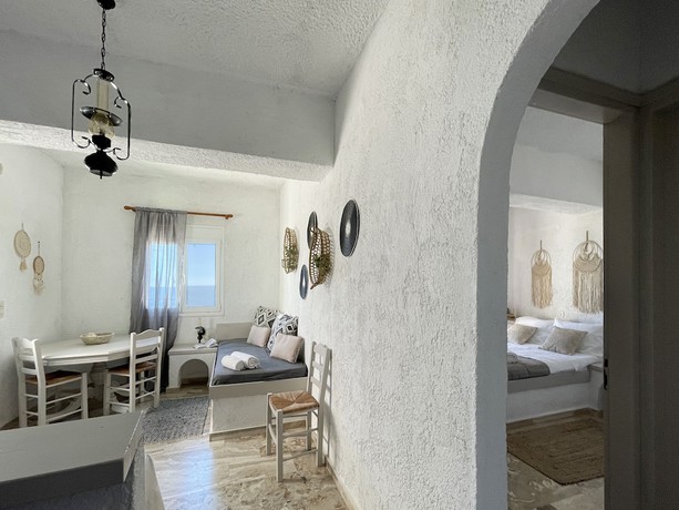 Imagen de la habitación del Hotel Achlia. Foto 17