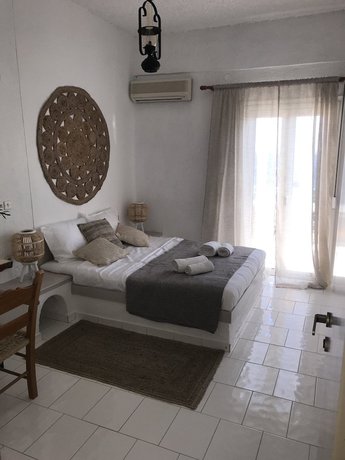 Imagen de la habitación del Hotel Achlia. Foto 18