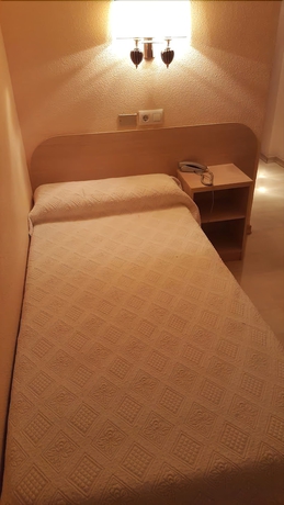 Imagen de la habitación del Hotel Achuri. Foto 2