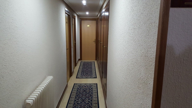 Imagen de los interiores del Hotel Achuri. Foto 14