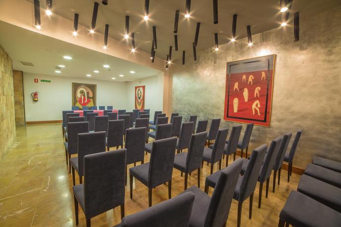 Imagen de los interiores del Hotel Acinipo. Foto 9