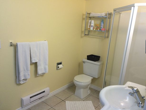 Imagen de la habitación del Hotel Acker Vacation Homes and Suites. Foto 3