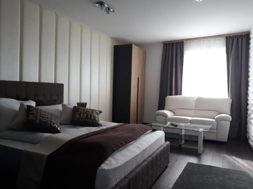 Imagen de la habitación del Hotel Acktion Deluxe. Foto 7