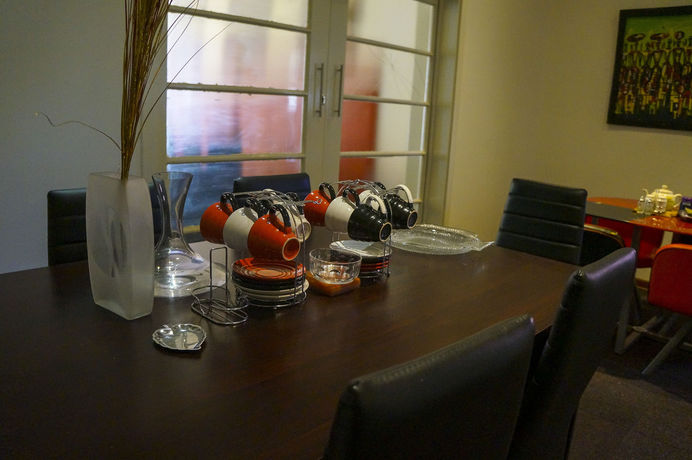 Imagen del bar/restaurante del Hotel Acn International Regency Lodge. Foto 6