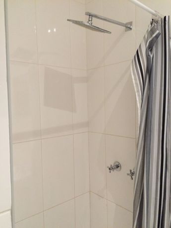 Imagen de la habitación del Hotel Acn International Regency Lodge. Foto 12