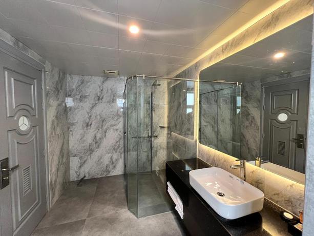 Imagen de la habitación del Hotel Acnos. Foto 7