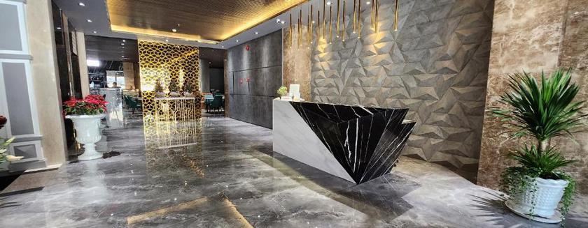 Imagen de los interiores del Hotel Acnos. Foto 10