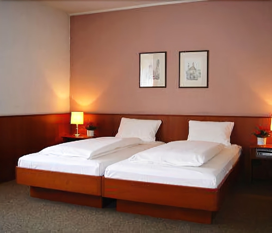 Imagen de la habitación del Hotel Acon. Foto 14