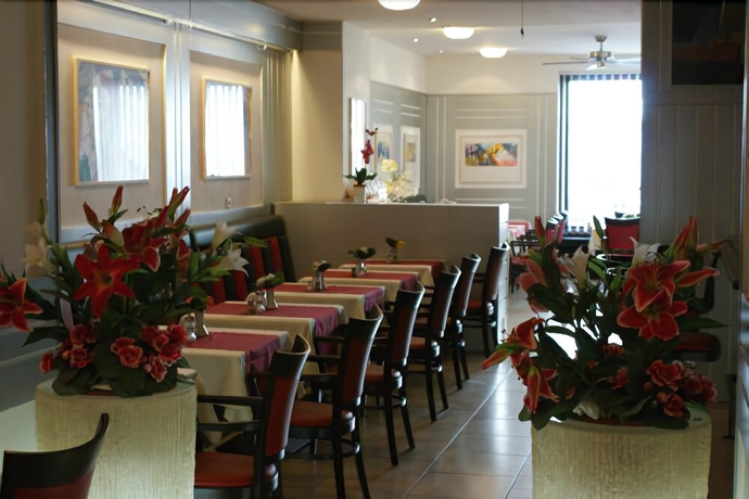 Imagen del bar/restaurante del Hotel Acon. Foto 6
