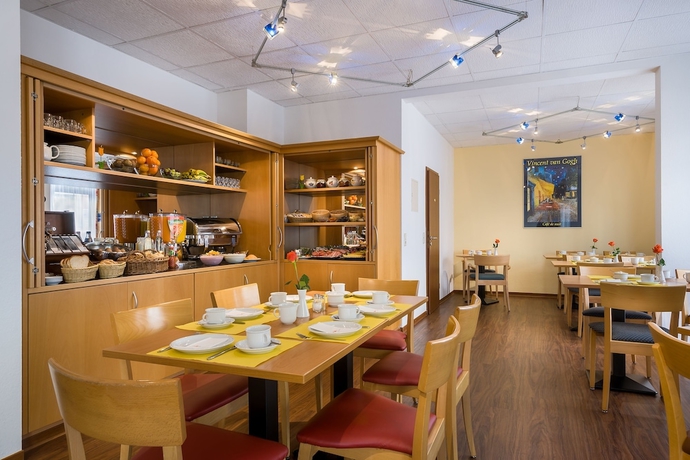 Imagen del bar/restaurante del Hotel Acora Karlsruhe Zentrum Living The City. Foto 4