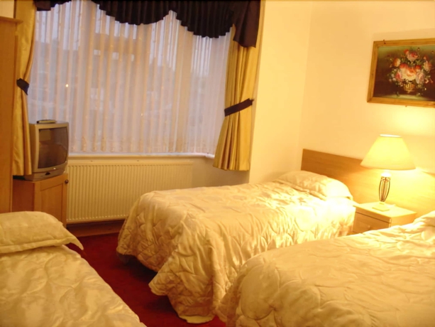 Imagen de la habitación del Hotel Acorn Lodge Gatwick. Foto 6