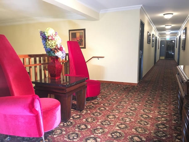 Imagen de los interiores del Hotel Acorn Motor Inn. Foto 19