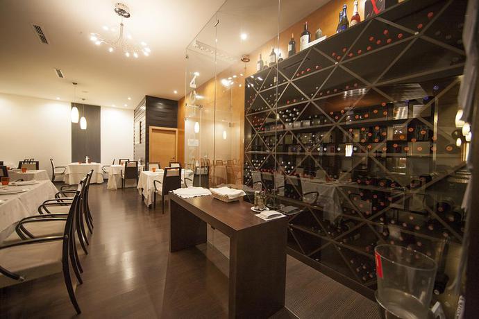 Imagen del bar/restaurante del Hotel Acosta Centro. Foto 9