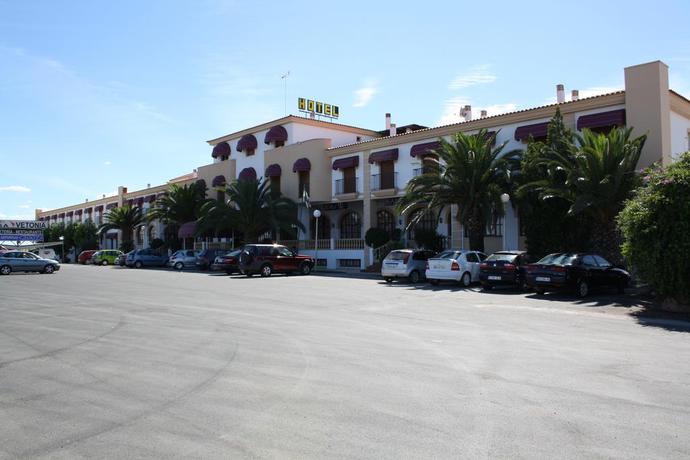 Imagen de los exteriores del Hotel Acosta Vetonia. Foto 9