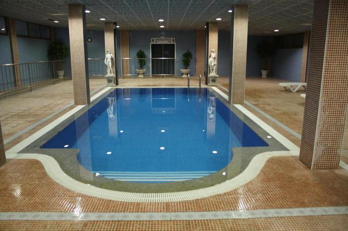 Imagen de la piscina del Hotel Acosta Vetonia. Foto 15