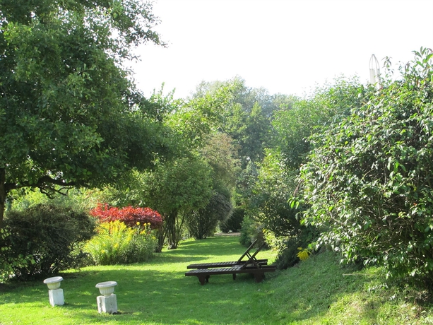 Imagen de los exteriores del Hotel Acostel. Foto 7