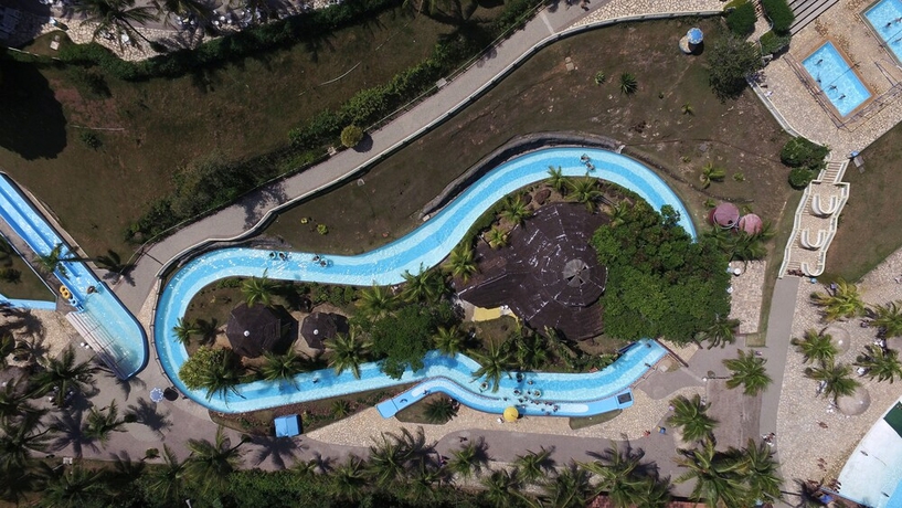 Imagen de la piscina del Hotel Acquamarine Park. Foto 18