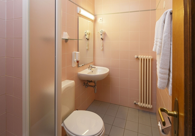 Imagen de la habitación del Hotel Acquarello Swiss Quality. Foto 6