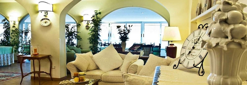 Imagen de los interiores del Hotel Acquasanta. Foto 15