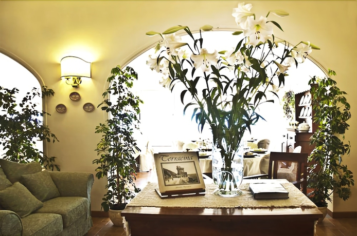 Imagen de los interiores del Hotel Acquasanta. Foto 19
