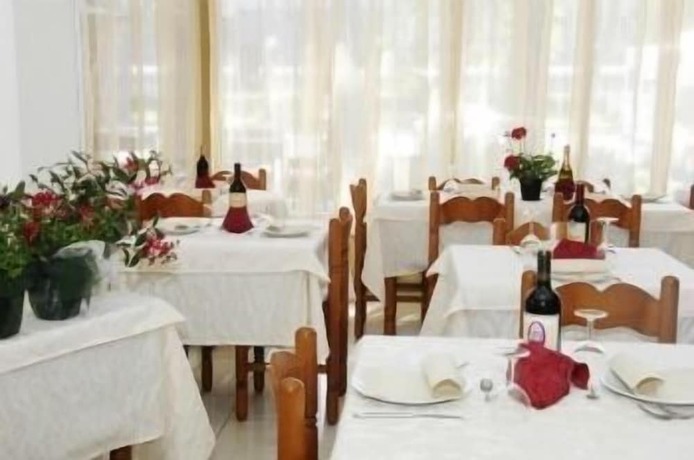 Imagen del bar/restaurante del Hotel Acquaterme. Foto 3