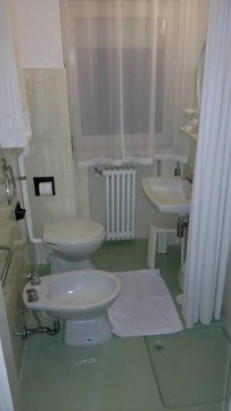 Imagen de la habitación del Hotel Acquaterme. Foto 7