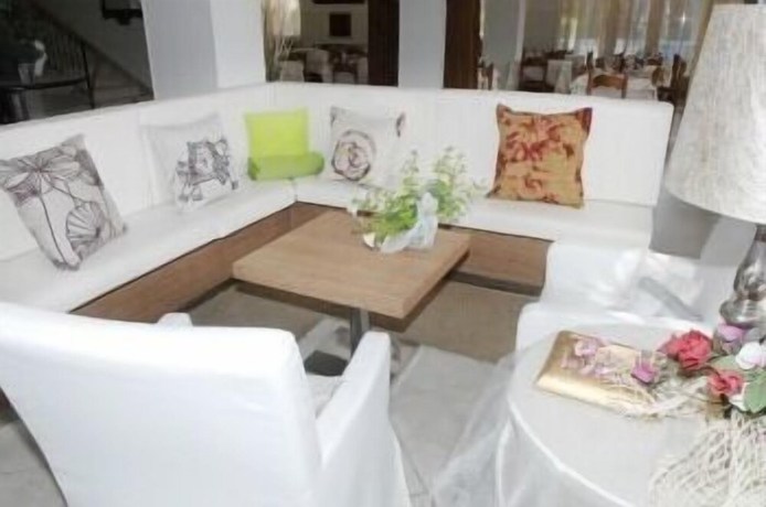 Imagen de los interiores del Hotel Acquaterme. Foto 15