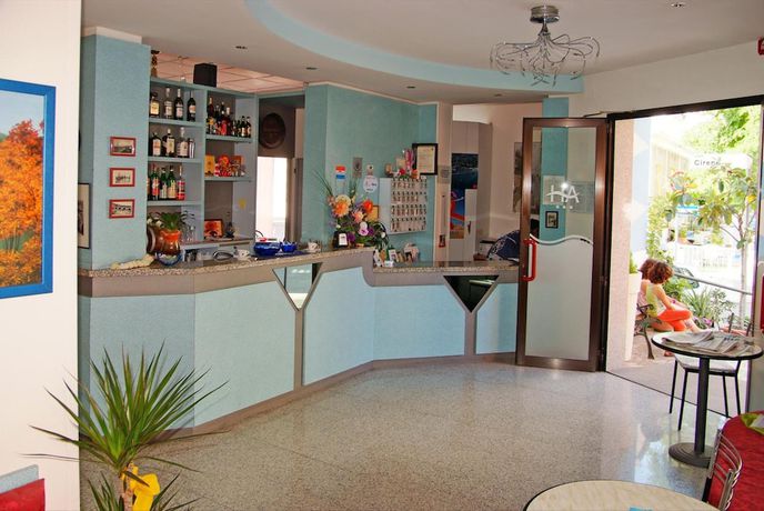 Imagen de los interiores del Hotel Acquazzurra. Foto 20