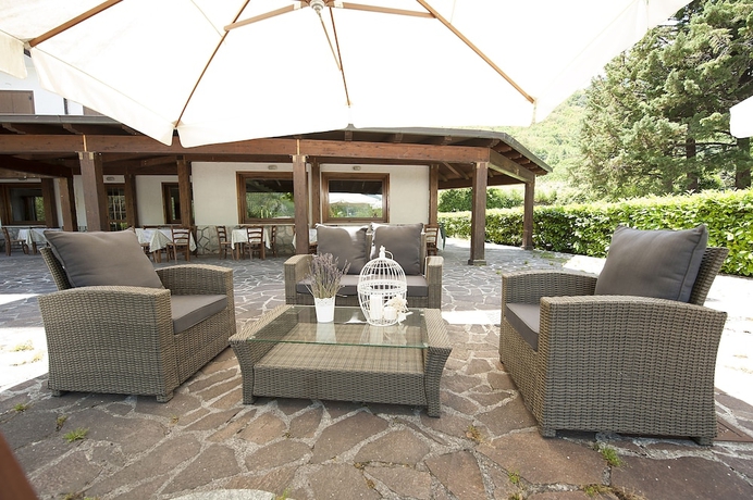 Imagen de los exteriores del Hotel Acquevive. Foto 6