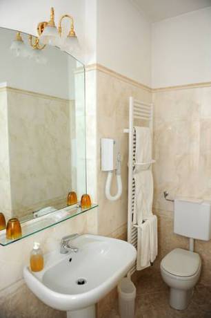 Imagen de la habitación del Hotel Acqui & Centro Benessere. Foto 3