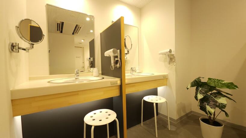 Imagen de la habitación del Hotel Acro Capsule Namba Dotonbori. Foto 13