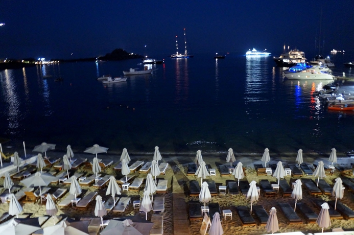 Imagen de los exteriores del Hotel Acrogiali Beachfront. Foto 15