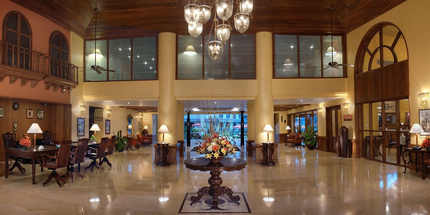 Imagen de los interiores del Hotel Acron Candolim Regina. Foto 10