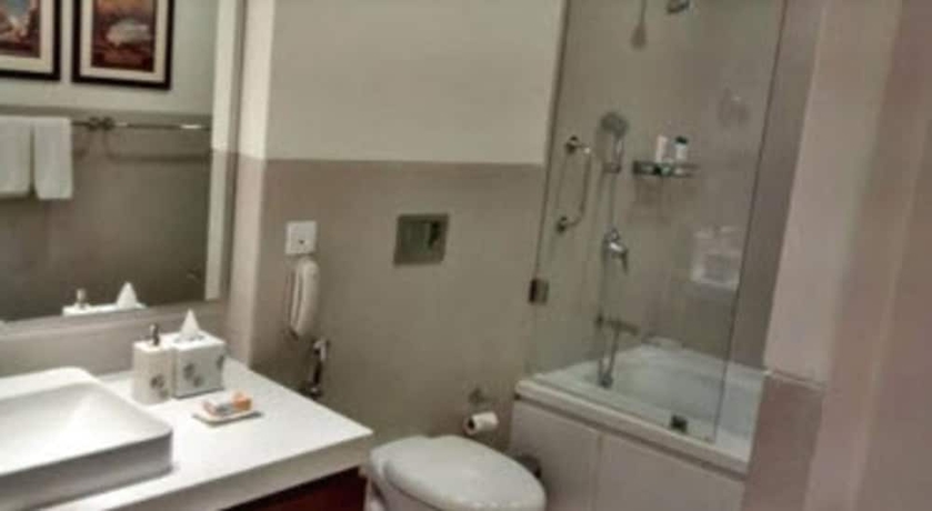 Imagen de la habitación del Hotel Acron Waterfront Resort. Foto 7