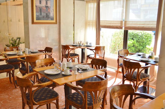 Imagen del bar/restaurante del Hotel Acropol, Chalandri. Foto 6
