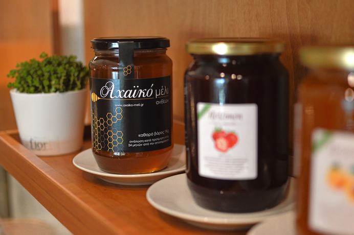 Imagen del bar/restaurante del Hotel Acropol. Foto 2