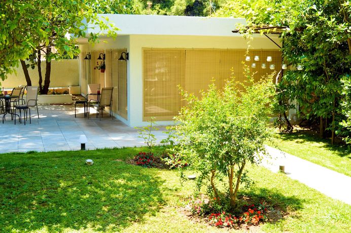 Imagen de los exteriores del Hotel Acropol. Foto 15