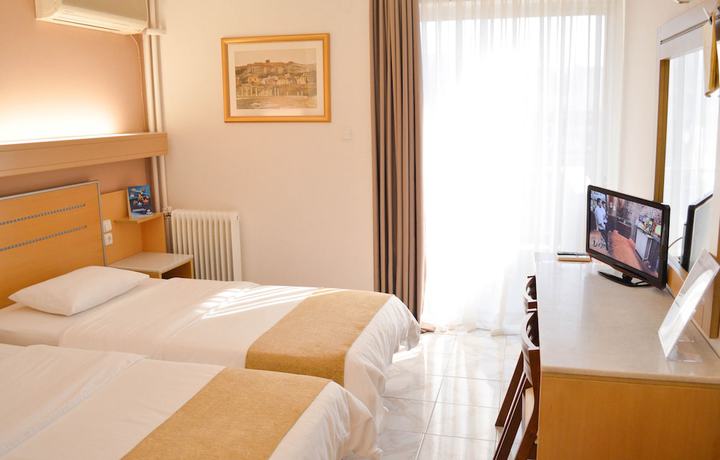 Imagen de la habitación del Hotel Acropol. Foto 12