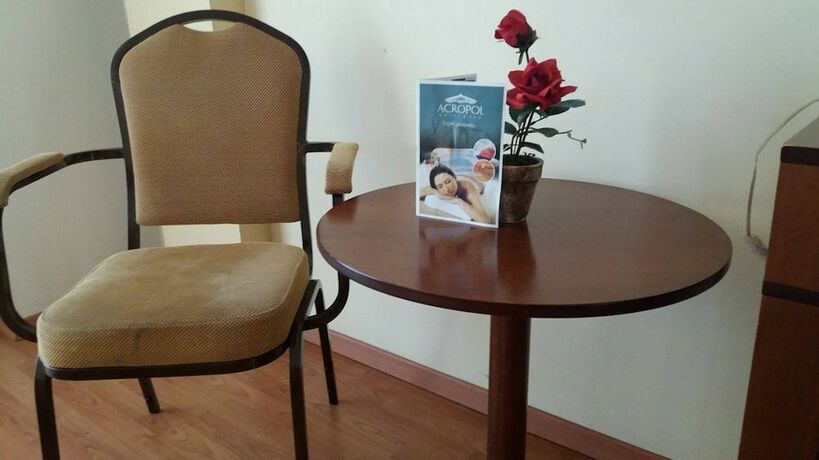 Imagen de la habitación del Hotel Acropol, Lefkonas. Foto 17