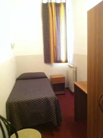 Imagen de la habitación del Hotel Acropoli, Roma. Foto 8