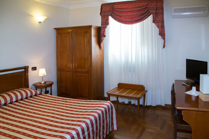 Imagen de la habitación del Hotel Acropoli, Siracusa. Foto 3