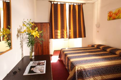 Imagen de la habitación del Hotel Acropoli, Termini. Foto 2