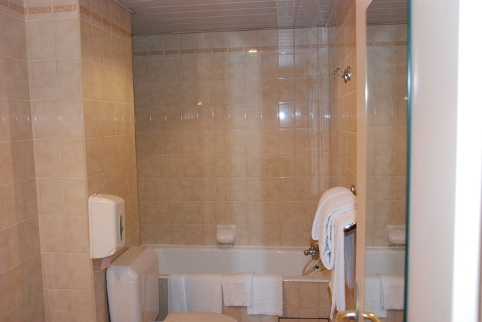 Imagen de la habitación del Hotel Acropolis, Lourdes. Foto 12