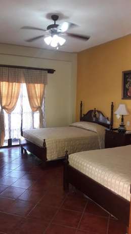 Imagen de la habitación del Hotel Acropolis Maya. Foto 5