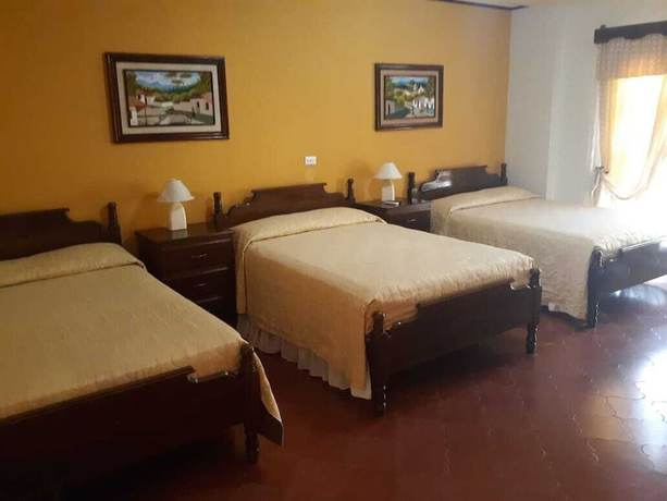 Imagen de la habitación del Hotel Acropolis Maya. Foto 13