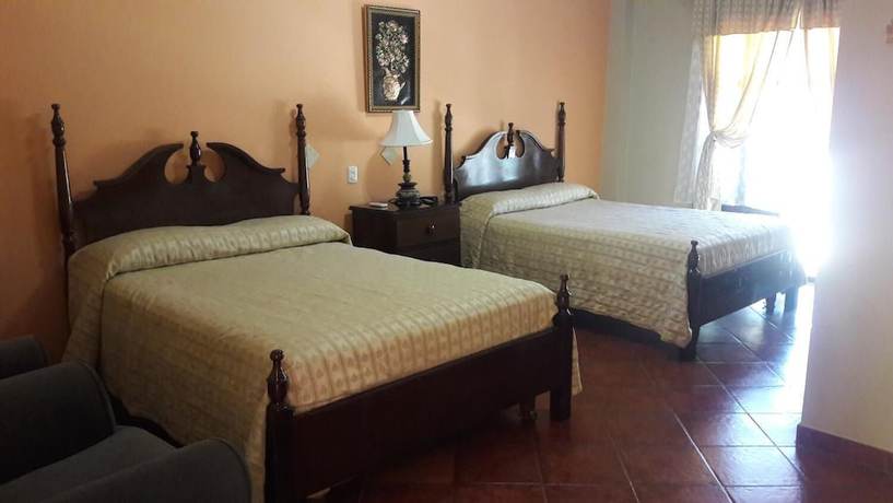 Imagen de la habitación del Hotel Acropolis Maya. Foto 17