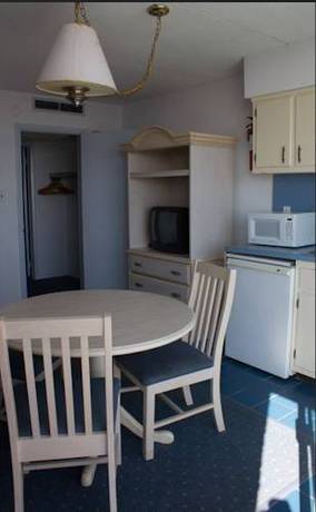 Imagen de la habitación del Hotel Acropolis Oceanfront Resort. Foto 13