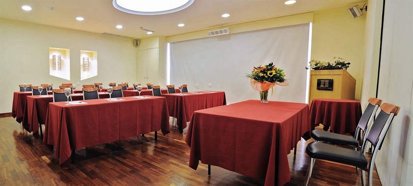 Imagen de los interiores del Hotel Acropolis Select. Foto 5