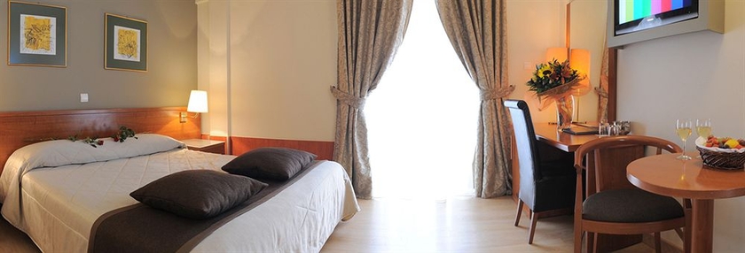 Imagen de la habitación del Hotel Acropolis Select. Foto 4